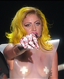 Lady_Gaga_Presents_The_Monster_Ball_Tour_GAGAFACEPL_2840429.jpg