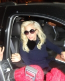 01_01_-_Arriving_at_her_hotel_in_New_York_City_GAGAFACE_PL_REMO_28329.jpg