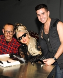 2820529_22_11_-_The_New_Museum_in_New_York_-_The_Book_Terry_Richardson_-_WWW_GAGAFACE_PL_REMO.jpg