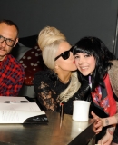 2825329_22_11_-_The_New_Museum_in_New_York_-_The_Book_Terry_Richardson_-_WWW_GAGAFACE_PL_REMO.jpg