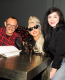 284129_22_11_-_The_New_Museum_in_New_York_-_The_Book_Terry_Richardson_-_WWW_GAGAFACE_PL_REMO.jpg
