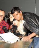 289429_22_11_-_The_New_Museum_in_New_York_-_The_Book_Terry_Richardson_-_WWW_GAGAFACE_PL_REMO.jpg